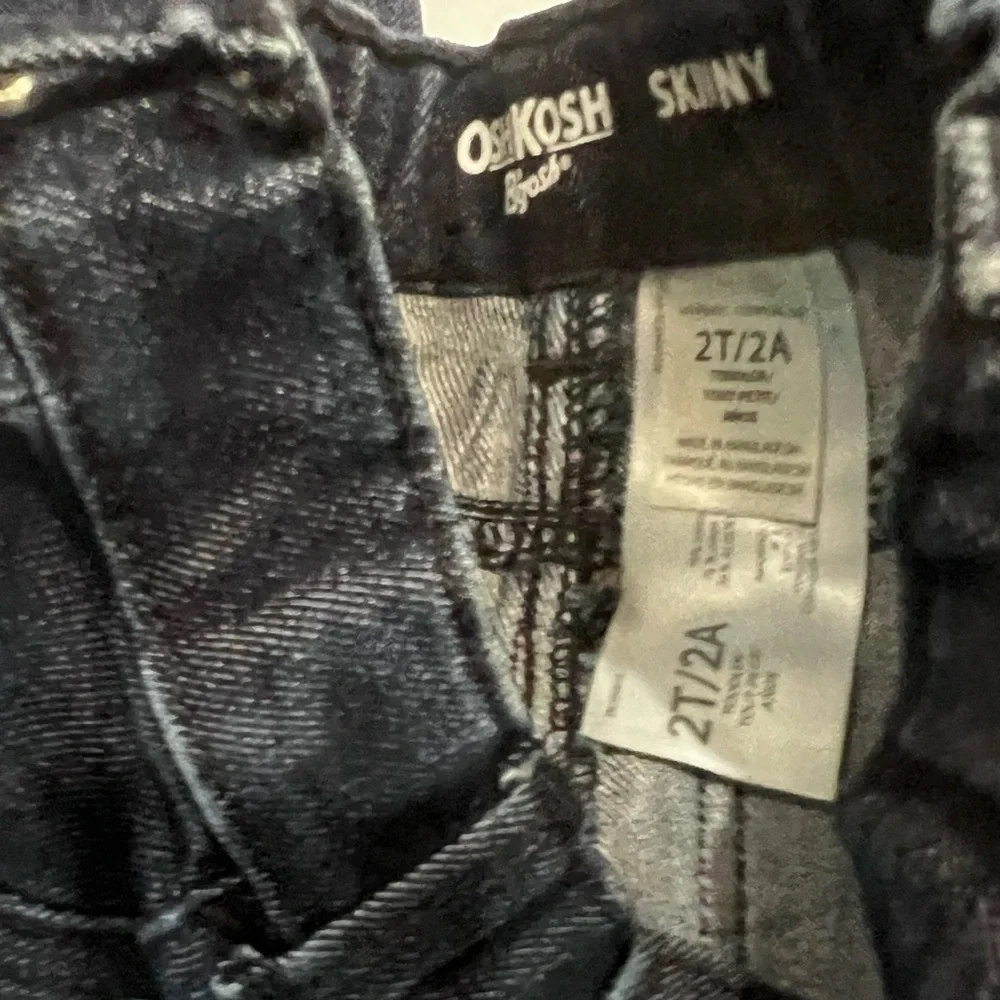 OshKosh B’gosh Skinny Jeans Toddler 2T Dark Blue Denim NWOT